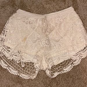 Cream dress up shorts!